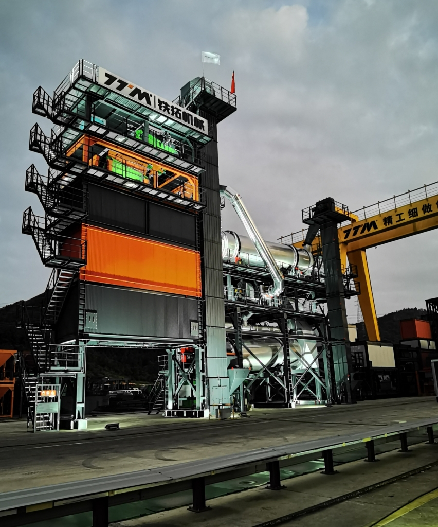 bauma CHINA 2020前夕，鐵拓機(jī)械泉州設(shè)備展區(qū)喜迎首批嘉賓蒞臨